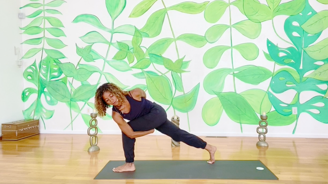 'Hand Injury Series' Glow Flow 'Hands-Free' with Aiyisha